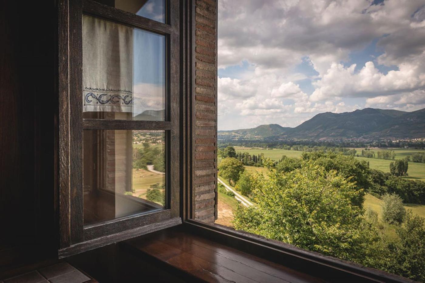 Fonte Chiara Villa Gubbio Exterior photo